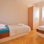 Beautiful In With House Sea View *