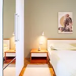 Beautiful In With House Sea View Daire *