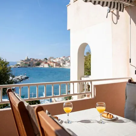Daire Beautiful In With House Sea View Igrane